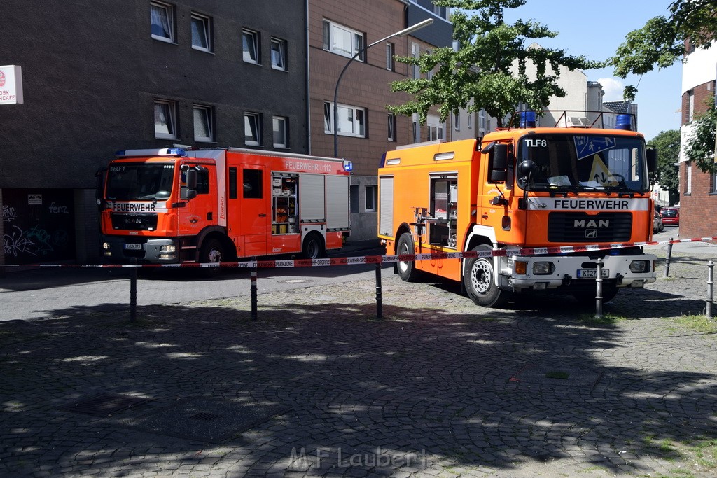 Explo Feuer 2 Koeln Kalk Hoefestr P016.JPG - Miklos Laubert